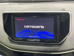 【ナビゲーション】目的地までしっかり案内してくれる使いやすいナビ。Bluetooth接続すればお持ちのスマホやMP3プレイヤーの音楽を再生可能！毎日の運転がさらに楽しくなります！！