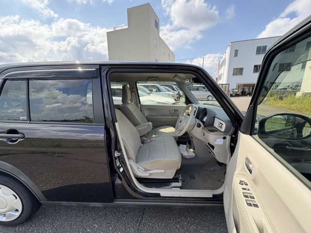 軽自動車～ミニバンまで多彩なラインナップのお客様をお出迎え！ご希望の一台をお探しいたします。