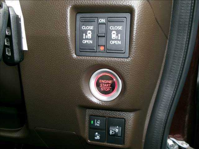 ルームクリーニングのプロが、一台一台ていねいに仕上げています。元の状態が良いので、仕上がりも非常に良いですよ～♪