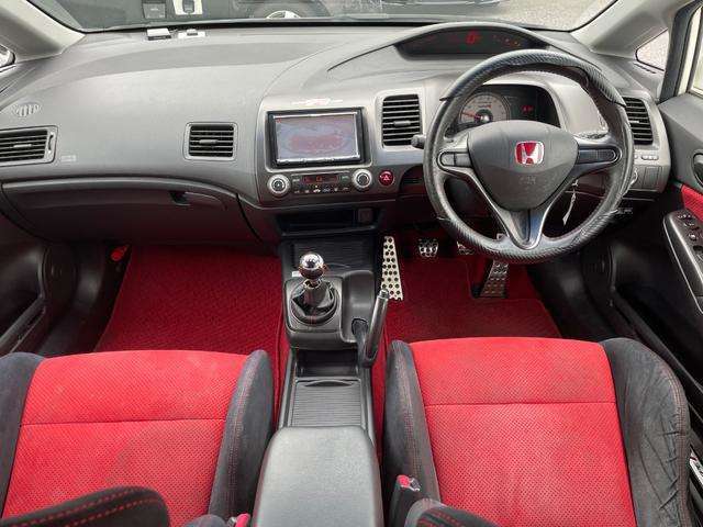 ウォールGRは千葉北インターより車で3分でございます。