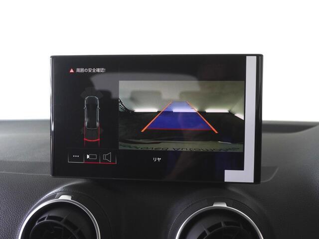 アウディのナビゲーションシステム『MMI（マルチメディアインターフェイス）』　ナビ・オーディオ・車両設定等すべての機能を司どっています。