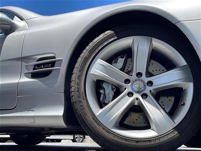 気になる車はすぐにお問い合わせください！画面右側の0066から始まる無料ダイヤルからお問い合わせ下さい！専門スタッフがお車のご質問にお答えいたします！