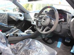 運転席・助手席共に状態非常に良好です！