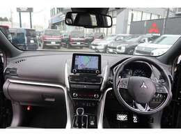 純正スマホ連携ナビ　オートエアコン　セレクトレバー　パドル回生ブレーキ　レーダークルーズコントロール　ステアリングスイッチ