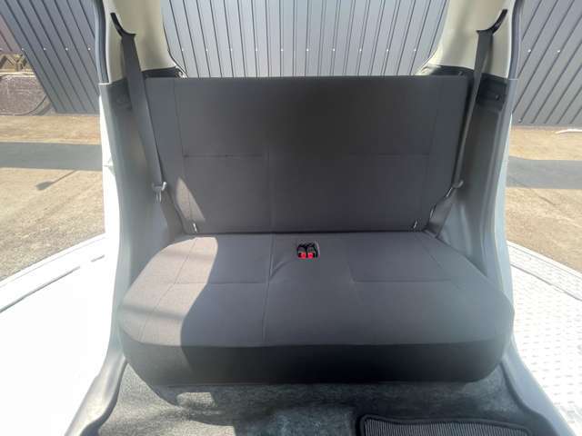 トランクの写真です！車内もキレイにクリーニングしています！Webサイトでは動画も配信中♪ → https://asukapeople.com/　他の画像が見たい場合は是非お問合せ下さい！