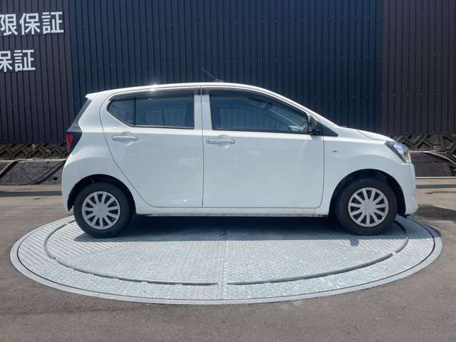 右の写真です！ピカピカに磨いた自慢の車両です！Webサイトでは動画も配信中♪ → https://asukapeople.com/　他の画像が見たい場合は是非お問合せ下さい！