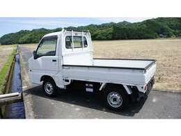 JAF業務を行っております。その他、自動車保険等の取り扱いもございますので、お気軽にご相談ください。