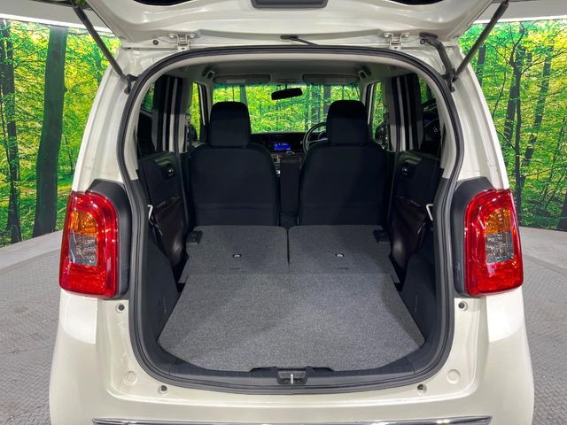 普段のお買い物や通勤、送迎等に十分な荷室スペースを確保しております。セカンドシートを倒すと、大きな荷物の積載も可能です♪