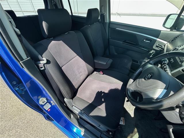 ガリバーグループでは主要メーカー、主要車種をお取り扱いしております。全国約460店舗※の在庫の中からお客様にピッタリの一台をご提案します。※2022年5月現在