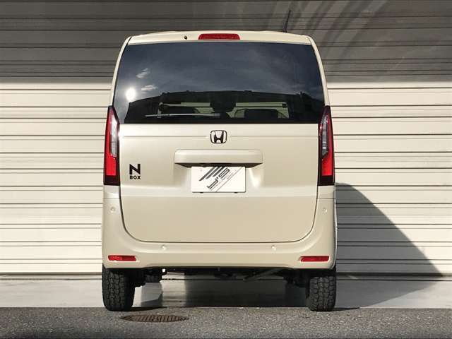 ホンダ N-BOX 660 ファッションスタイル 4WD 2024年 20キロ