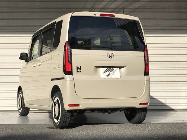 ホンダ N-BOX ホンダ N-BOX 660 ファッションスタイル 4WD 2024年 20キロ