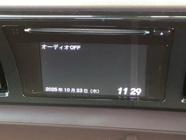 ホンダ純正ディスプレイオーディオです。専用アプリを入れたスマートフォンを接続すると、カーナビに！6.1ワイドディスプレイ、Bluetooth、CD再生、AM/FMチューナー、USBジャック付きです。