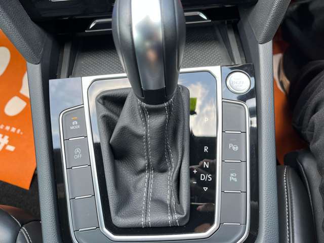 将来的な不具合等のトラブルを避ける為、修復歴・事故歴のある車は展示しておりません＾＾