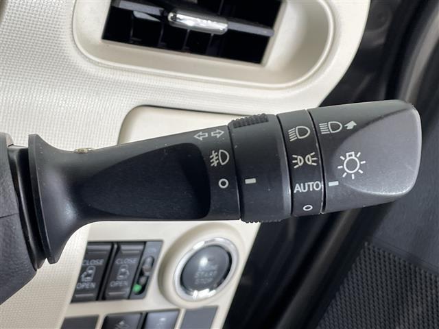 全国から厳選されたお車を展示しております。ご希望の在庫を店頭で検索することも可能ですので、お気軽にご相談ください！