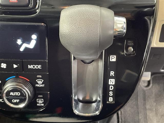 【　シフト　】シフトも操作しやすく快適なドライブを楽しんでいただけます♪