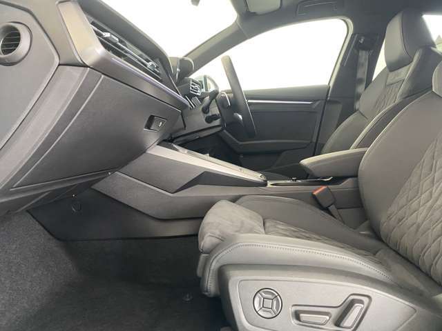 フォーシーズンズグループは年間　輸入中古車販売台数1500台を突破！輸入車のご不安もすぐに解消致します。お客様と共に歩んで行くようなカーライフをご提供致します！！◆無料電話：0078-6002-480449◆