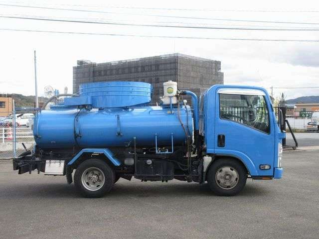 タンク容積3,000L　脱臭器電動ホースリール