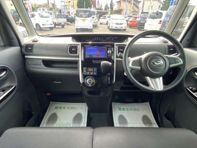 中古車は1台1台、同じ金額でもすべて状態が違います。厳選した仕入れで自信のある車両だけを展示しています。当社の在庫をぜひ一度ご覧ください。