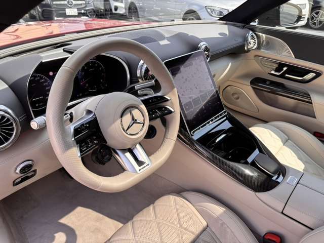 中古車だけではなく、新車も多岐にわたり、正規輸入車販売を行っております。全国選りすぐりの仕入ネットワークの中からあなたにピッタリのお車を探します！【お問い合わせ電話番号0078-6003-525857】