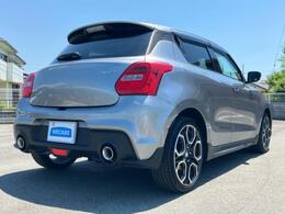 全国に店舗を展開しているのでどこでもお取り寄せが可能です！この車が気になるけど遠方だから・・・と諦める必要はありません！※別途陸送費が必要です。