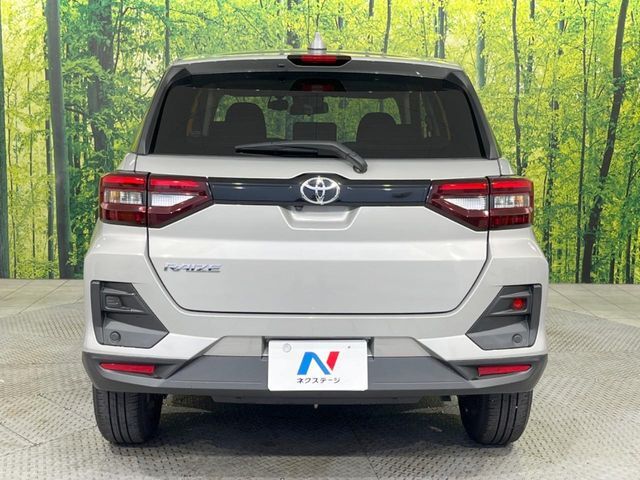 安心の最長10年・走行無制限保証（有償）をご用意。保証内容も充実はもちろん、無料点検＆オイル交換や、年中無休の全国・24時間ロードサービスも付帯されておりますのでご安心下さい。