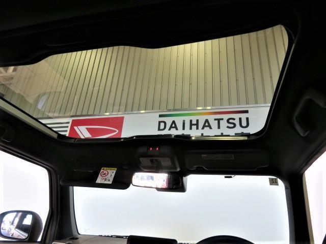 ガラスルーフなので、夜景を見に行ったり、ピクニック、キャンプ、車中泊な好きな方へおすすめ。
