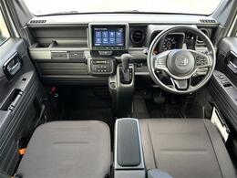 【インパネ全体】『インパネ全体』の画像になります。写真の内容に関してご不明点、ご質問等がございましたらお気軽にガリバー店舗までお問い合わせください。