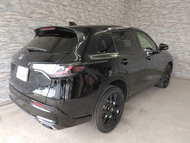 オプションになりますが、ボディーコーティングもご用意しております。新車の輝きに近づき、洗車などのお手入れも楽になりますよ。