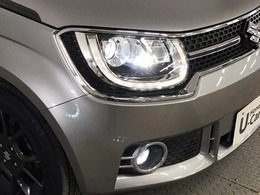 【LEDヘッドライト】ディスチャージヘッドライト（HID）と同等の明るさで、夜道や雨天走行が明るく視界良好！！　フォグライトも装備で、安心感さらにUPです♪安心ドライブを楽しんで下さい♪