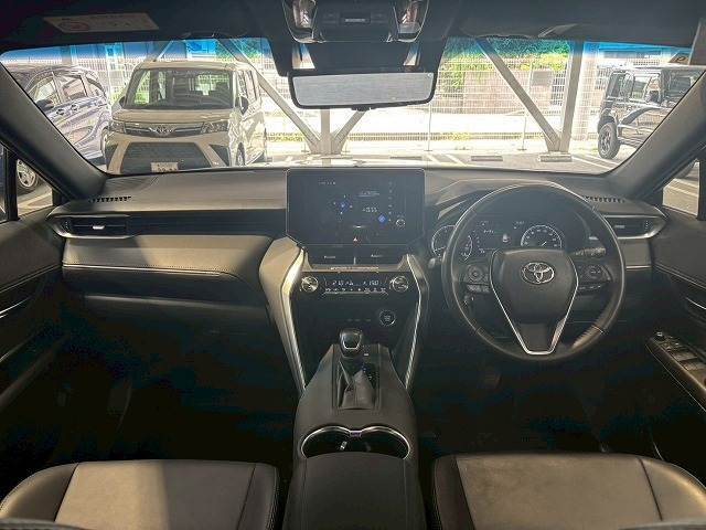 アイポイントが高く見晴らしの良い運転席です！