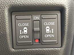 【両側パワースライドドア】スマートキーや運転席のスイッチで後席両側スライドドアの開閉が可能♪電動だから力を入れてドアを開ける必要が無く、小さなお子様でも簡単に開け閉めでき快適です♪