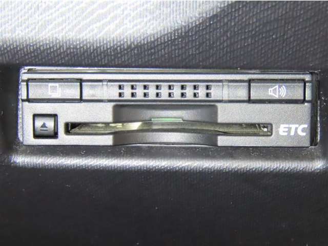 ナビ連動のETCを装備しております。