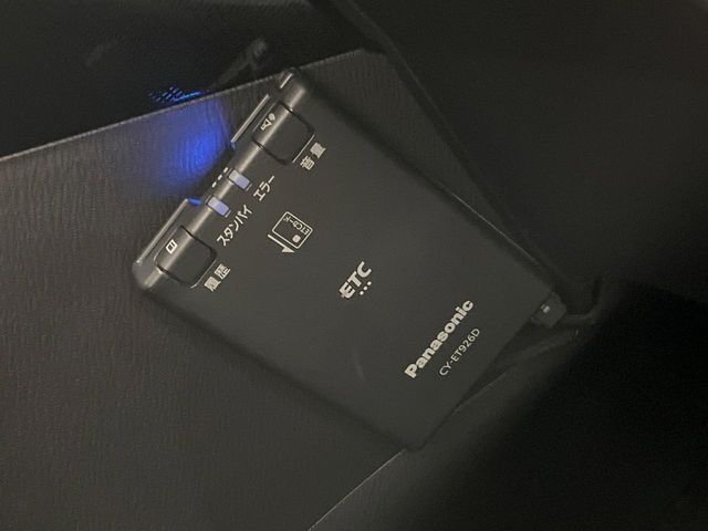 【ETC】高速道路の料金所をストレスなく通過！話題のスポットやサービスエリアに多い「スマートIC」利用時は必須のアイテムです。当店でセットアップを実施、ご納車当日からすぐにご利用いただけます！