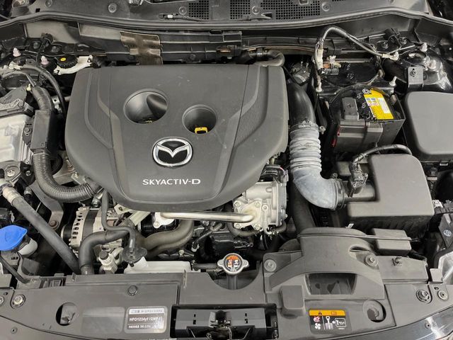 親切・丁寧な専門メカニックスタッフが応対！・車検・点検整備・事故等の修理などアフターサービスも安心。お車のカスタマイズもネクステージのサービススタッフまでご相談ください！