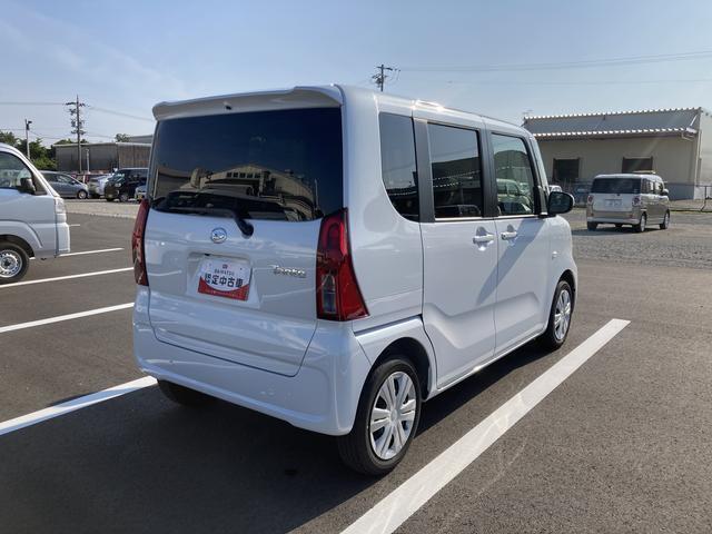 ご納車前には、法定12ヶ月点検相当の点検を実施いたします。プロの整備スタッフが点検をするので、安心して中古車にお乗りいただけます。