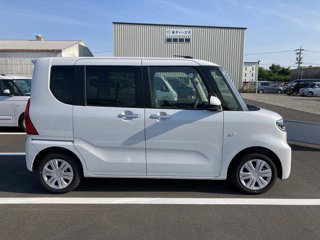 静岡ダイハツの中古車は、展示前に徹底した洗車や室内清掃を実施しております。