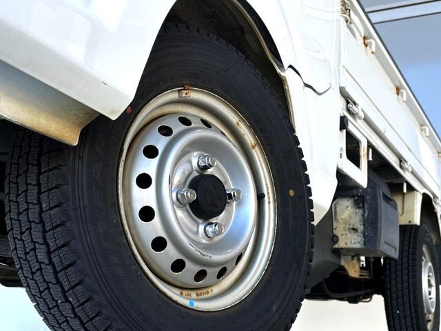 【純正12インチスチールホイール】ネクステージでは『社外アルミホイール』も好評発売中！有名ブランドからお値打ちなアルミまで幅広くご提案致します♪スタッドレスタイヤも取り扱っておりますのでお任せ下さい！