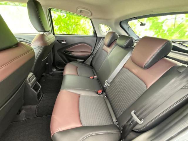 WECARSでは各商談席に大型モニターをご用意しております！見やすい大画面でゆったりと全国の在庫をご覧いただけます！是非ご来店お待ちしております！