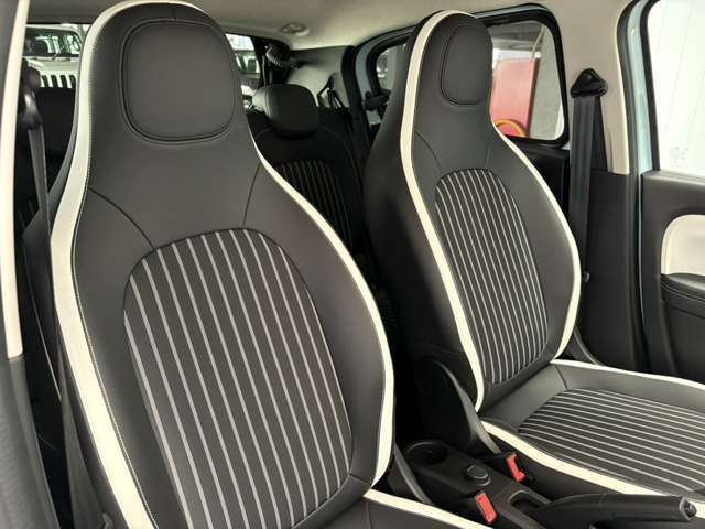 中古車だけではなく、新車も多岐にわたり、正規輸入車販売を行っております。全国選りすぐりの仕入ネットワークの中からあなたにピッタリのお車を探します！◆TEL:0078-6002-666375◆