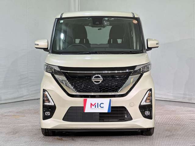 当店のこだわりはズバリ「価格」です。車両仕入れにとことんこだわり、良質な車両を安く取り揃えております。