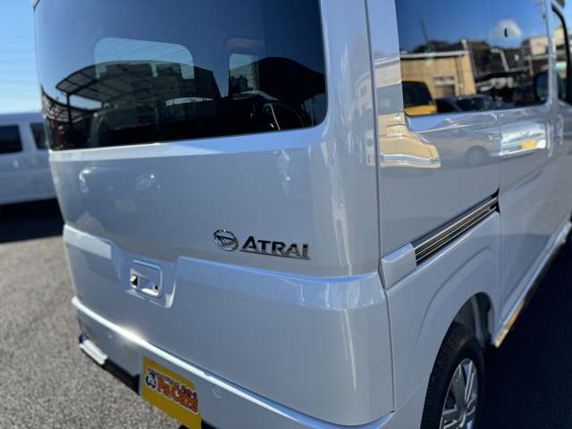 ☆訳アリ目玉車とは☆　品質が高い車両だけど少しだけ訳アリな商品です。展示期間が長い車両/キズや汚れが少しある/下取り車などで中間マージン無しなどの理由です。