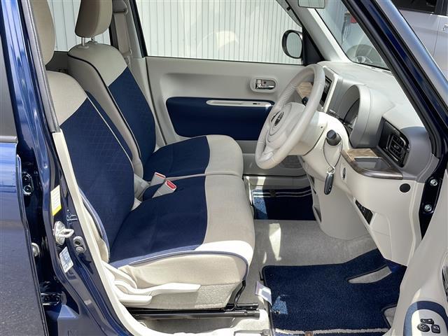 気になる車はすぐにお問い合わせください！右のカーセンサー専用無料ダイヤルから、専門スタッフがお車のご質問にお答えいたします！