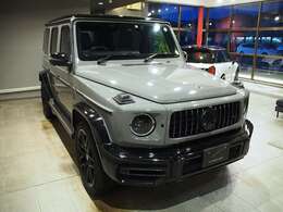 クラシックグレー　ナイトパッケージ　AMG22AW　限定車