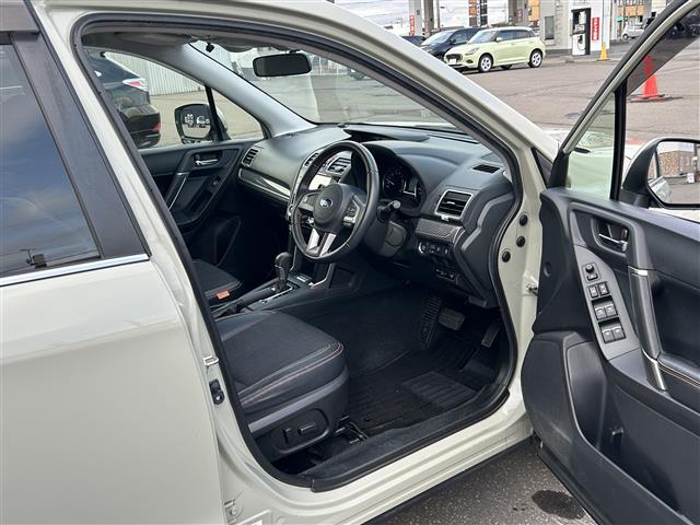 みなさまのお車選びのお手伝いをさせてください！スタッフ一同心よりご来店、お問い合わせをお待ちしております！