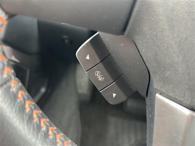 気になる車はすぐにお問い合わせください！画面右側の0066から始まる無料ダイヤルからお問い合わせ下さい！専門スタッフがお車のご質問にお答えいたします！