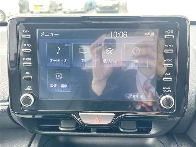 ディスプレイオーディオを装備。スマホとクルマをつなぐことで、これまでのナビに加えて、いろんなサービスが楽しめます。