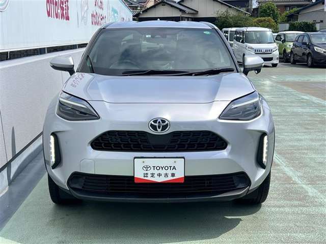 販売するすべての中古車に【ロングラン保証】が付帯します。走行距離無制限・期間は1年間です。保証修理は全国5000箇所のトヨタテクノショップにてお受けいただけます。