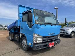 当社は軽自動車からバン、トラック、クレーン、ダンプ、重機を全国そして海外に販売している自動車会社です。