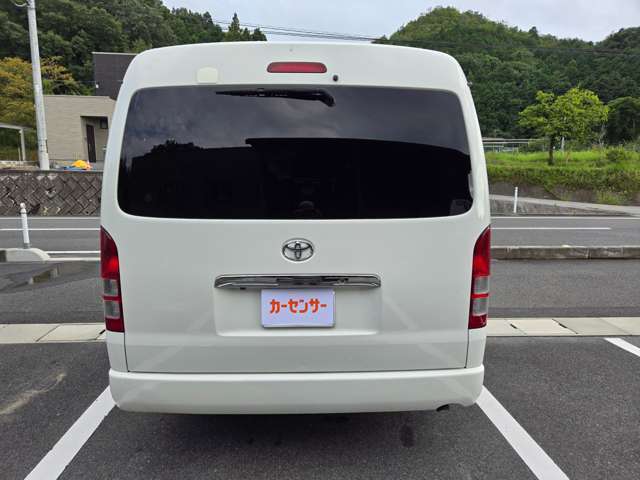 バックカメラ付きで後ろも見やすい！