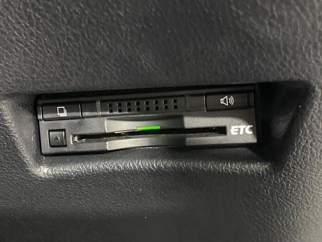【ETC】高速道路の料金所をストレスなく通過！話題のスポットやサービスエリアに多い「スマートIC」利用時は必須のアイテムです。当店でセットアップを実施、ご納車当日からすぐにご利用いただけます！